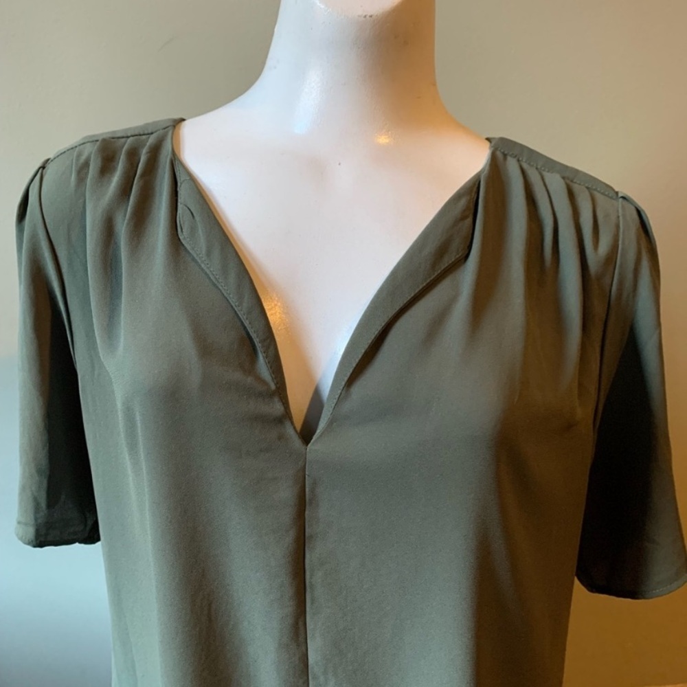 Elegant Olive Green Women's Top - Picture 3 of 6